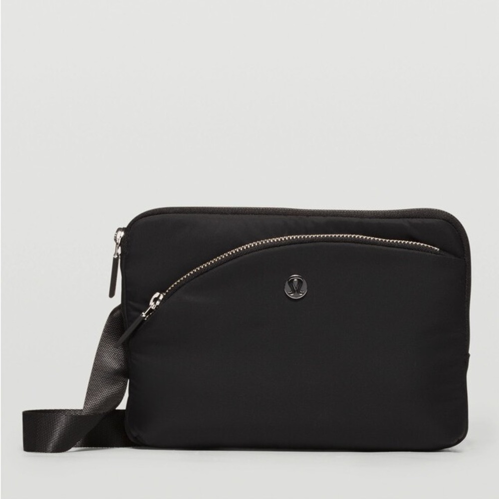 Lululemon Curved Lines Crossbody